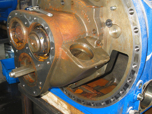 中央空调维修-莱富康压缩机维修（进水维修）